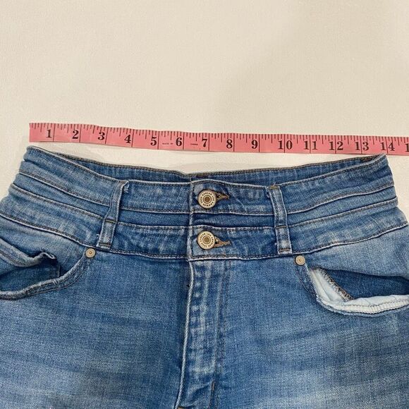 KanCan High Rise Distressed Denim Shorts Size 29 Frayed Hem Jean Cutoffs - Picture 8 of 10